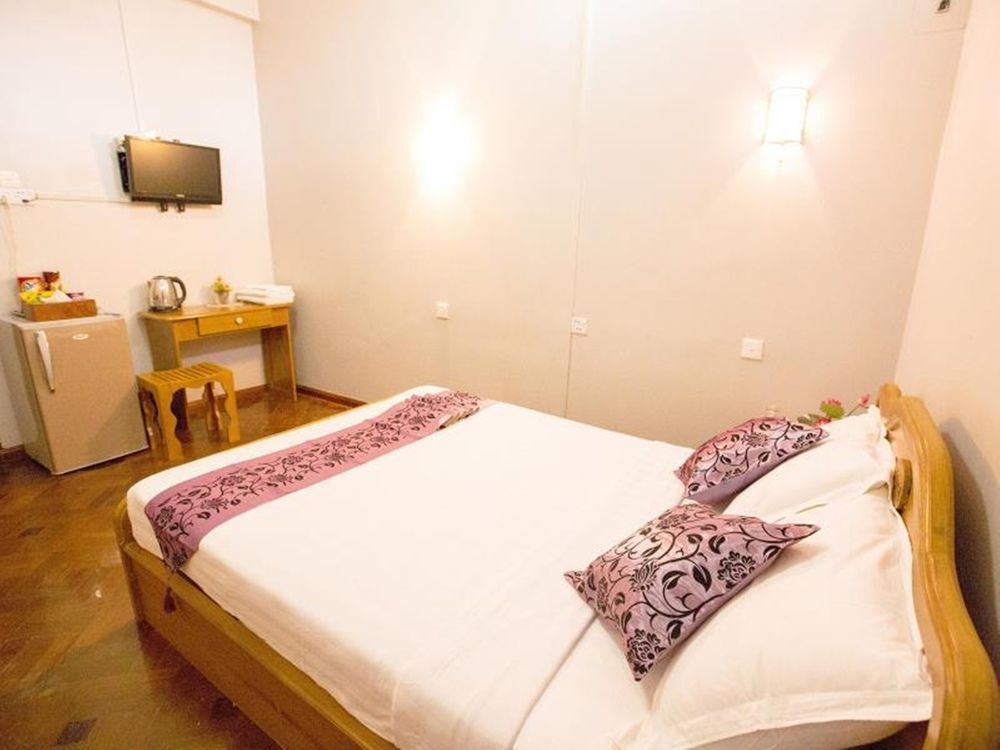 Myit Sone Hotel Mandalay Exterior foto